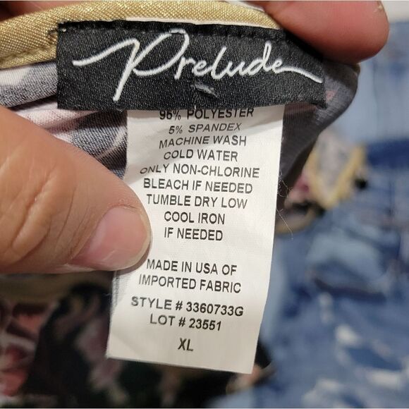 Prelude floral bell sleeve blouse - Picture 8 of 8